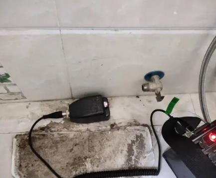 漠河屋顶漏水维修公司分享下卫生间漏水的危害及解决方法